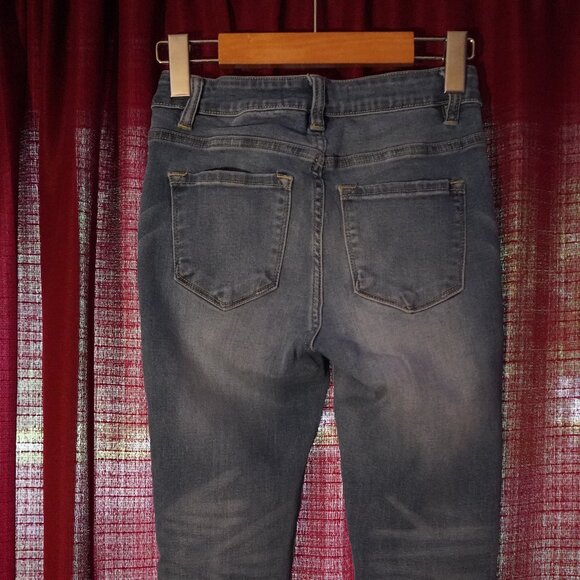 Skinny Jeans - Picture 2 of 2